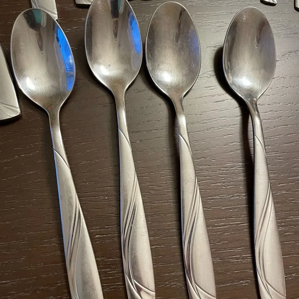 Cambridge Mercado Sand Extra Flatware Pieces